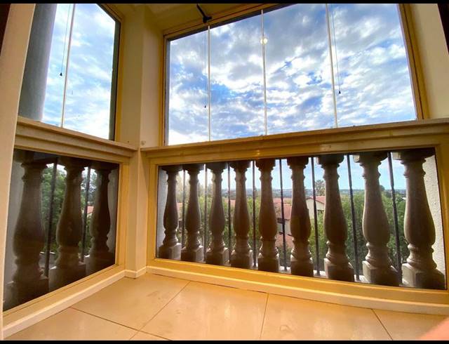 3 BEDROOM APARTMENT FOR SALE IN MORNINGSIDE